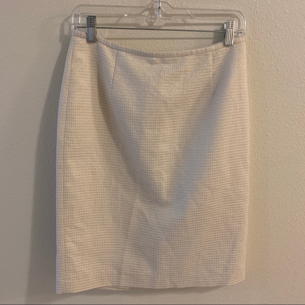 Like New, Size 4, Calvin Klein pencil skirt
